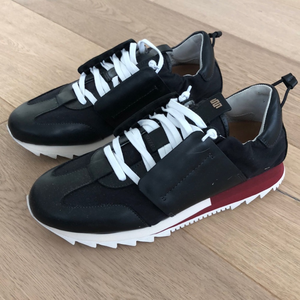 ESSEutESSE SNEAKER